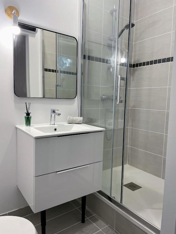 Appartamento Le Cosy - T2 Avec Petite Cour Dans Centre Historique De Nérac Esterno foto